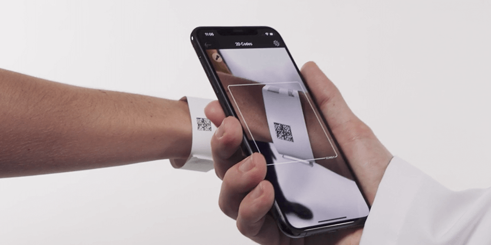 scan patient's tag with smartphone